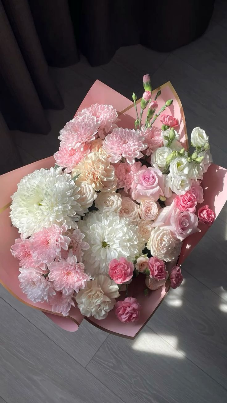 Mixed Bouquets – Buy with Delivery in Paris